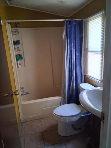 2214 Bitter Creek DR, Austin, TX 78744