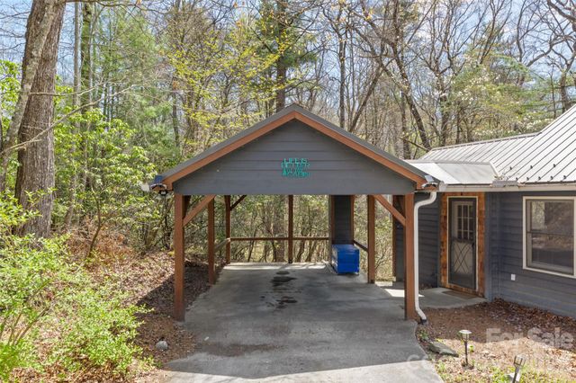 46 Poplar Court, Sapphire, NC 28774