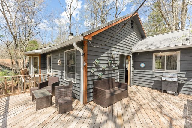 46 Poplar Court, Sapphire, NC 28774