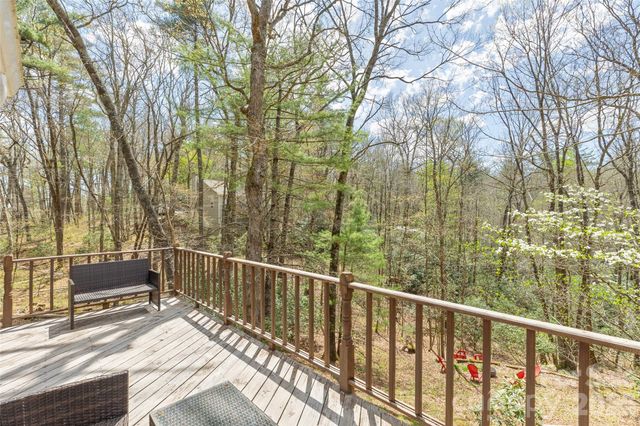 46 Poplar Court, Sapphire, NC 28774