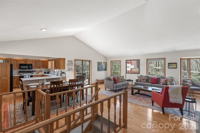 46 Poplar Court, Sapphire, NC 28774