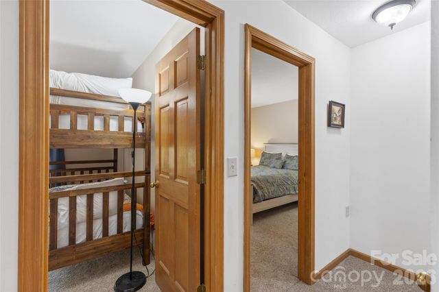 46 Poplar Court, Sapphire, NC 28774