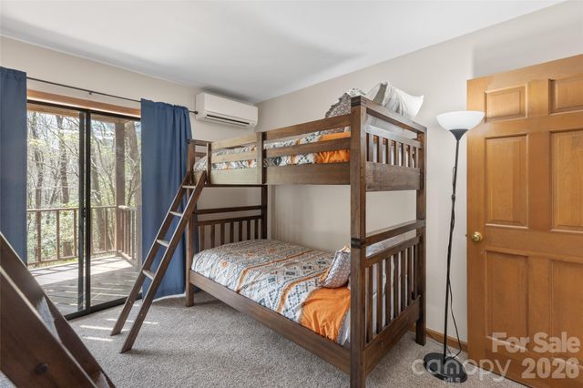 46 Poplar Court, Sapphire, NC 28774