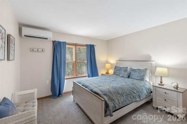 46 Poplar Court, Sapphire, NC 28774
