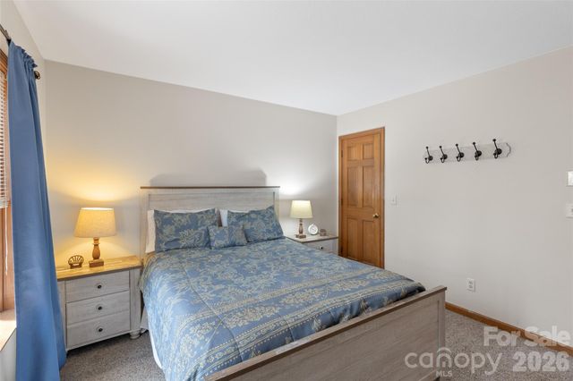 46 Poplar Court, Sapphire, NC 28774