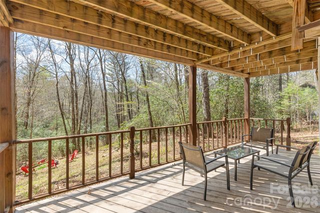 46 Poplar Court, Sapphire, NC 28774