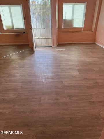 805 Tays Street, El Paso, TX 79901