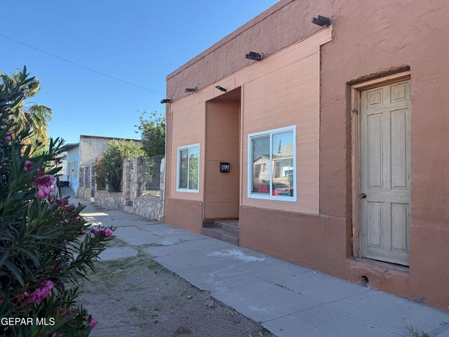 805 Tays Street, El Paso, TX 79901