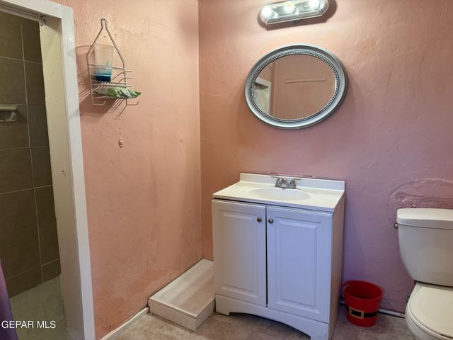 805 Tays Street, El Paso, TX 79901