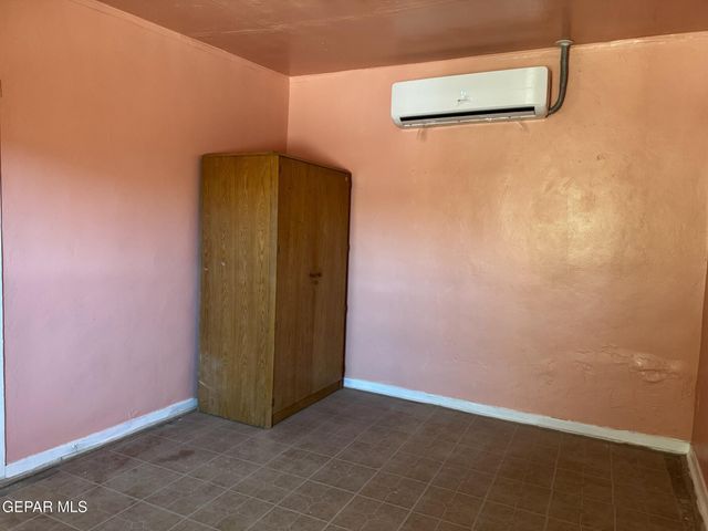 805 Tays Street, El Paso, TX 79901