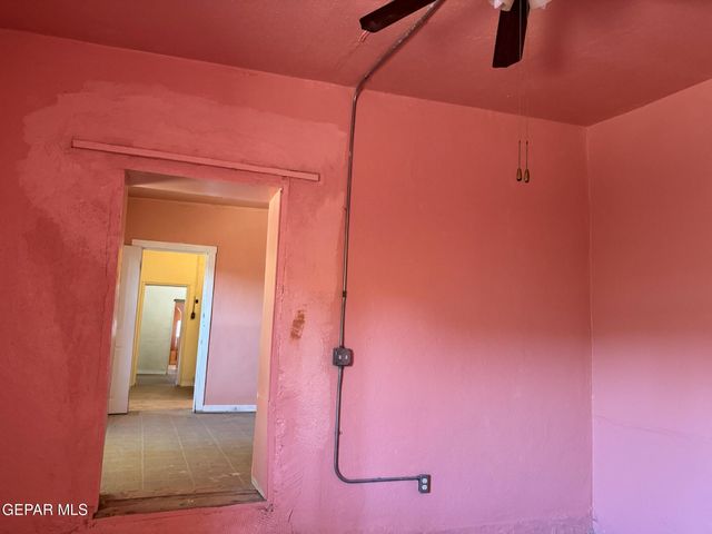 805 Tays Street, El Paso, TX 79901