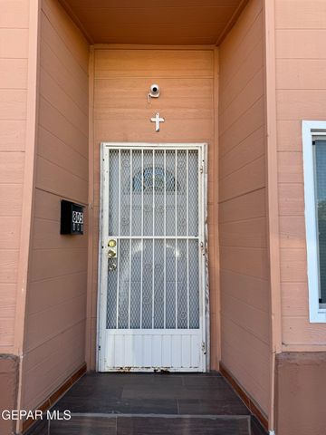 805 Tays Street, El Paso, TX 79901