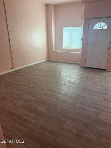 805 Tays Street, El Paso, TX 79901