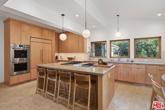 11400 Topa Vista Road, Ojai, CA 93060