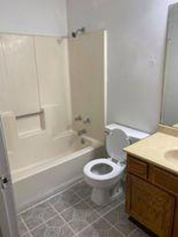 139 Elm DR 206, Lockhart, TX 78644