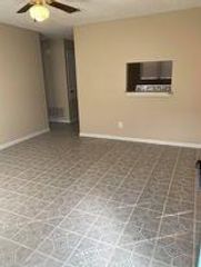 139 Elm DR 206, Lockhart, TX 78644