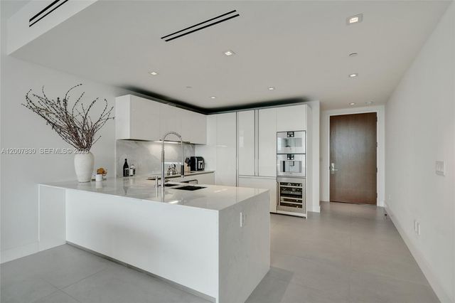 10201 Collins Avenue 404, Bal Harbour, FL 33154