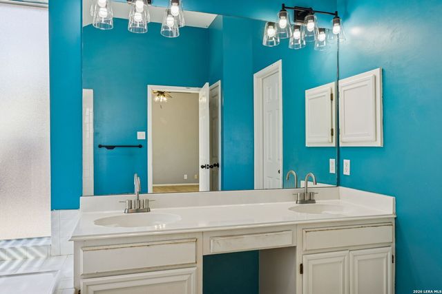 9403 keegans woods, San Antonio, TX 78254