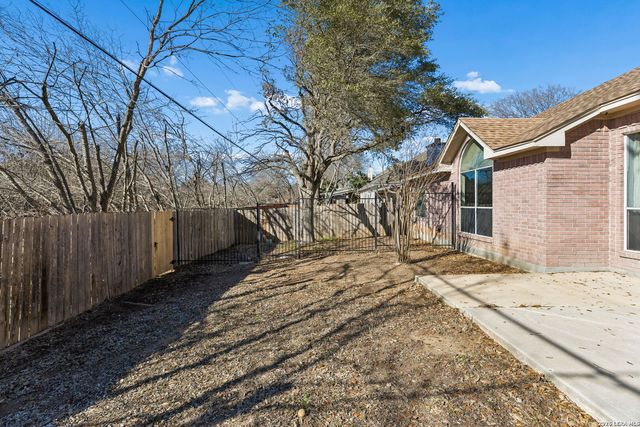 9403 keegans woods, San Antonio, TX 78254