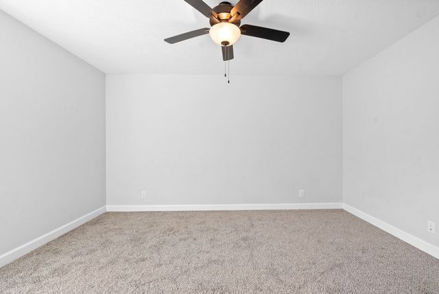 1002 Brightwood Ct, Clarksville, TN 37043