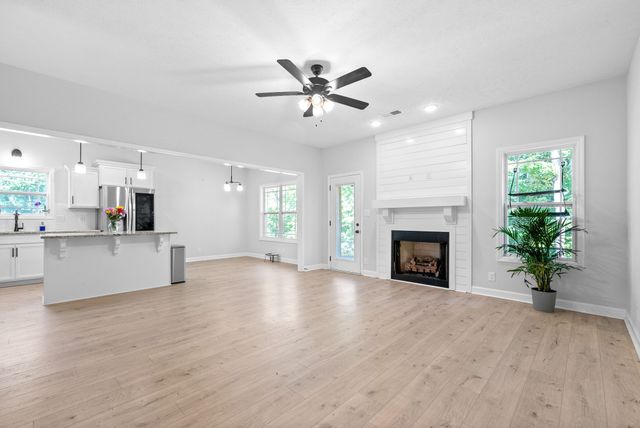 1002 Brightwood Ct, Clarksville, TN 37043