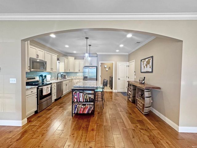 5115 Paddock Drive, Evansville, IN 47715