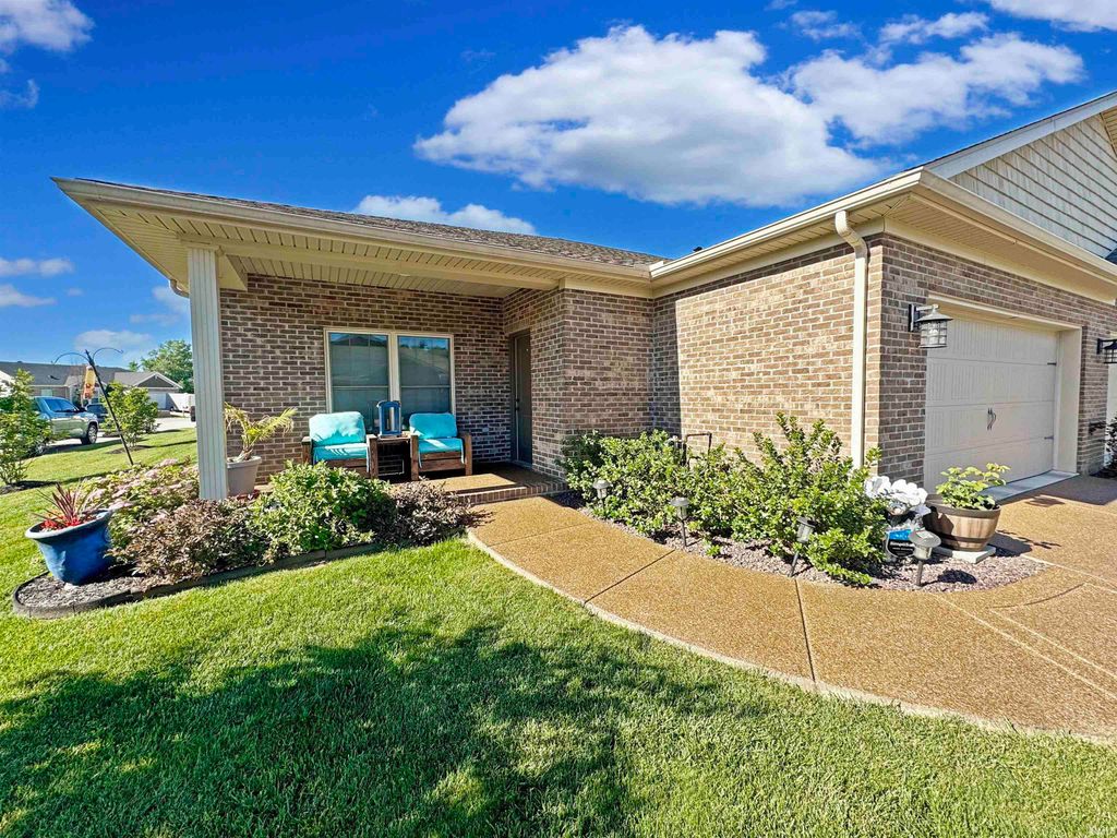 5115 Paddock Drive, Evansville, IN 47715