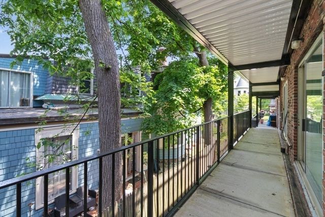 59 Saint Paul St 26, Brookline, MA 02446