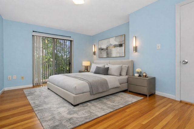 59 Saint Paul St 26, Brookline, MA 02446