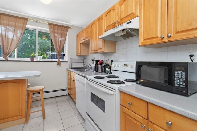 59 Saint Paul St 26, Brookline, MA 02446