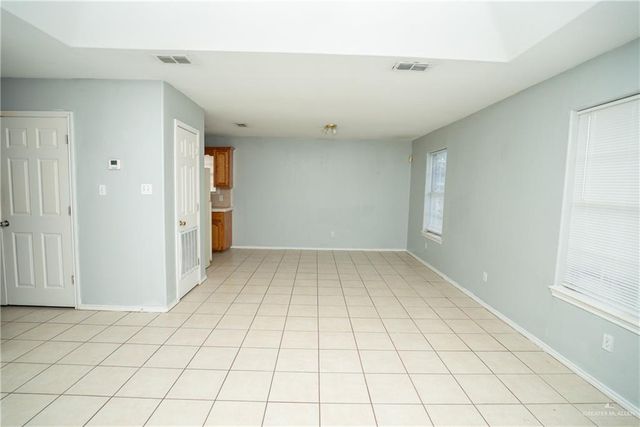 619 W Oak Street, Alton, TX 78573