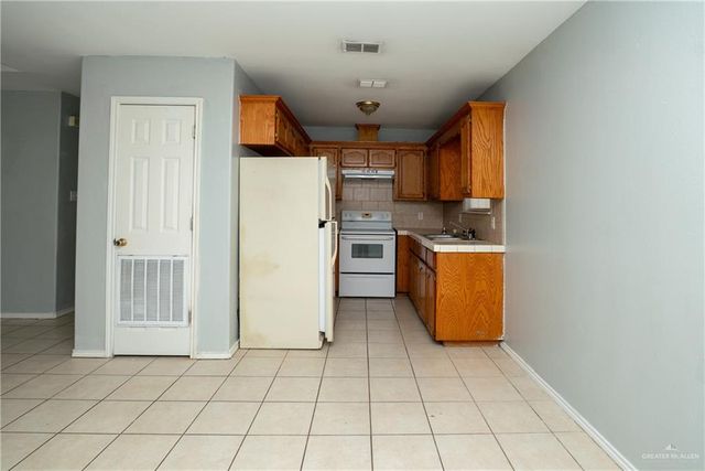 619 W Oak Street, Alton, TX 78573