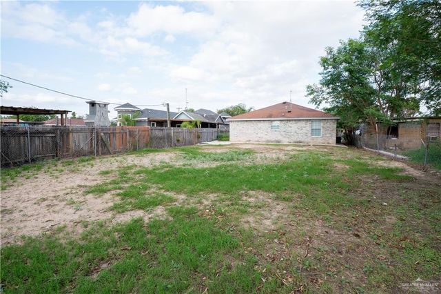 619 W Oak Street, Alton, TX 78573