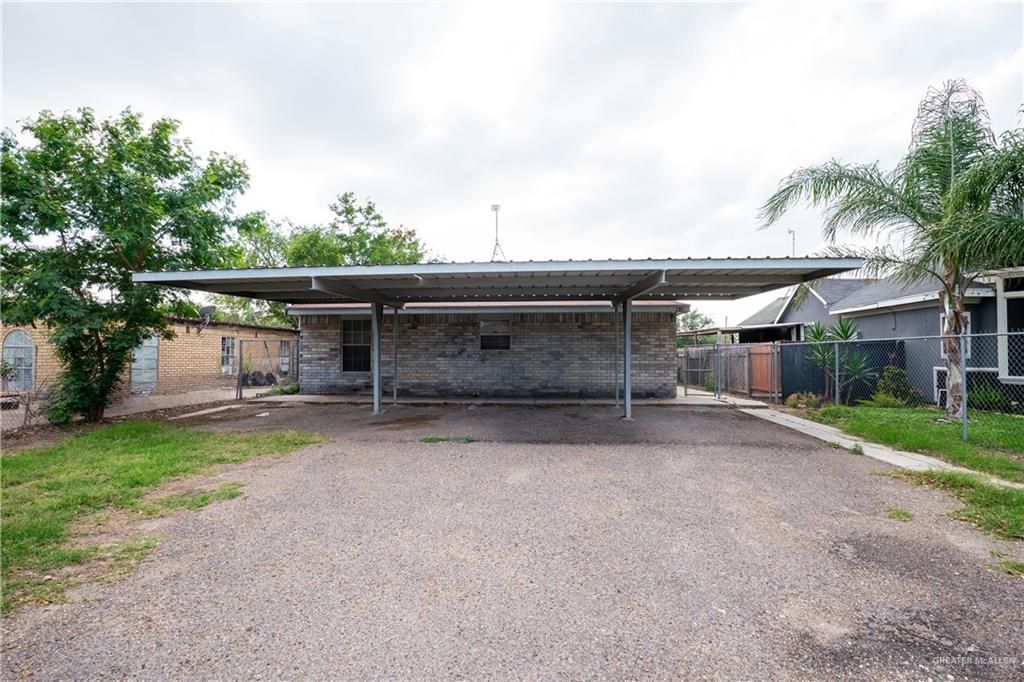 619 W Oak Street, Alton, TX 78573