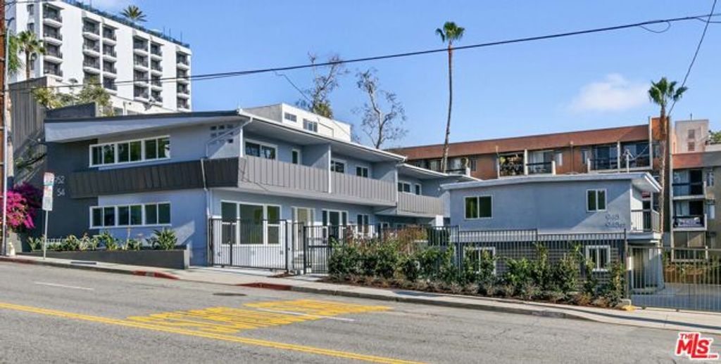 954 N San Vicente Boulevard 9, West Hollywood, CA 90069