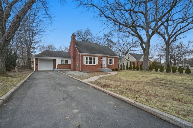 104 Pittroff Ave, South Hadley, MA 01075