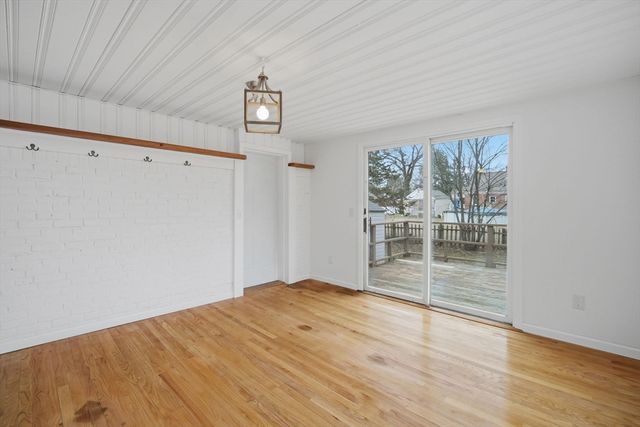 104 Pittroff Ave, South Hadley, MA 01075