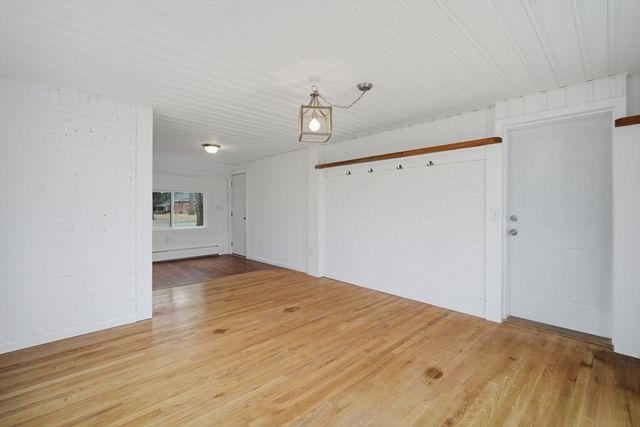 104 Pittroff Ave, South Hadley, MA 01075