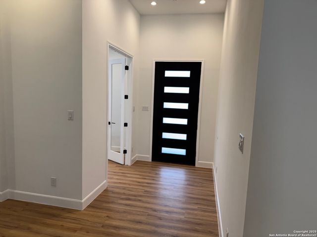 8227 OLD AUSTIN ROAD, Selma, TX 78154