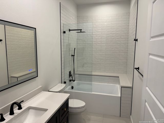 8227 OLD AUSTIN ROAD, Selma, TX 78154