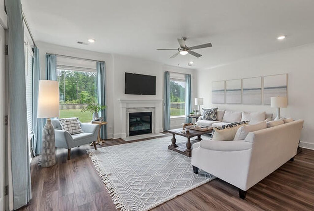 Image 15 of property listing at 271 Huguenot Trail, Huger, SC 29450