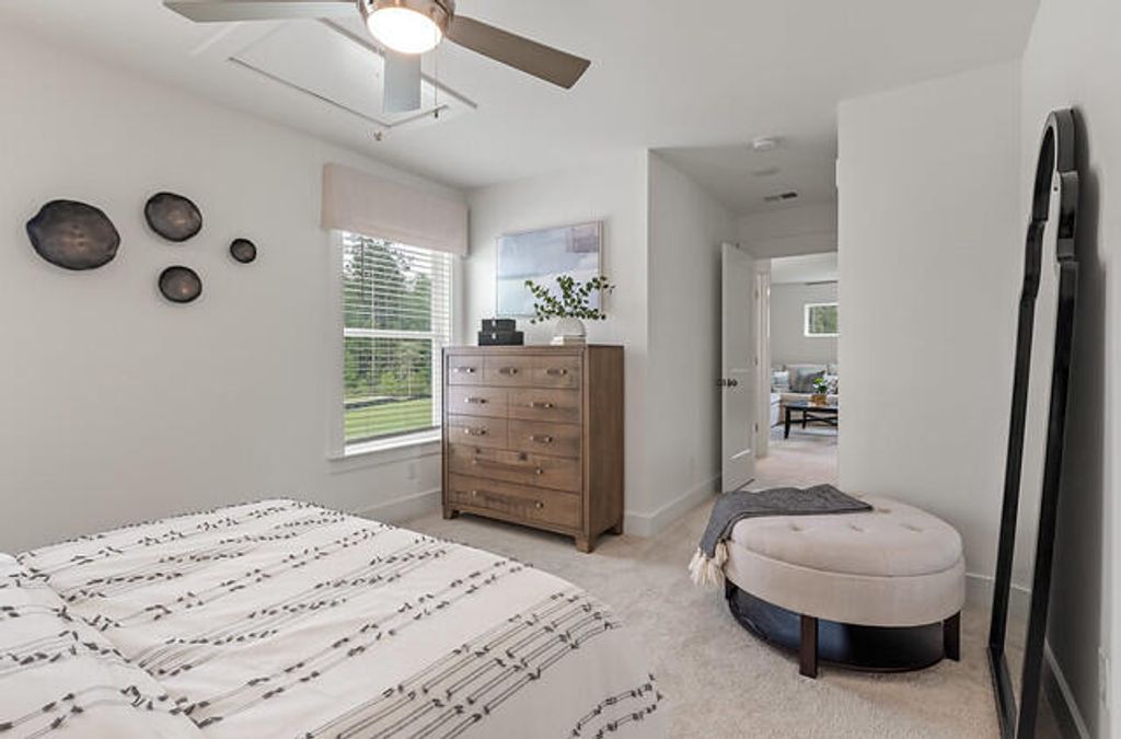 Image 40 of property listing at 271 Huguenot Trail, Huger, SC 29450