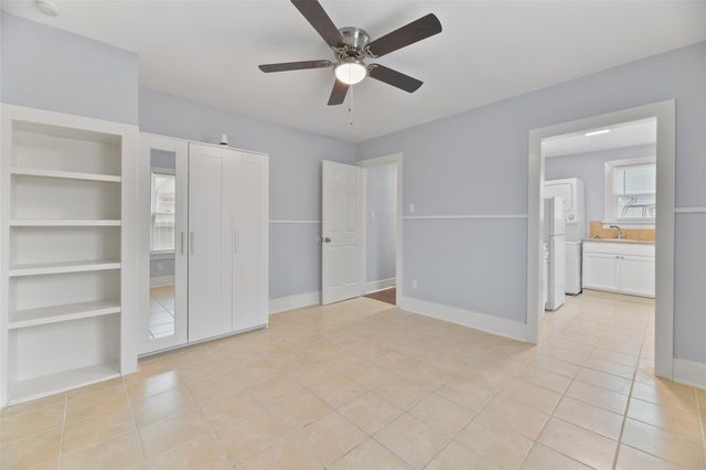 909 28th Street, Galveston, TX 77550