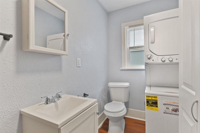 909 28th Street, Galveston, TX 77550