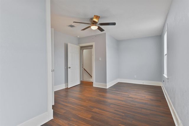 909 28th Street, Galveston, TX 77550
