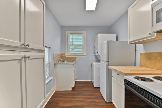 909 28th Street, Galveston, TX 77550