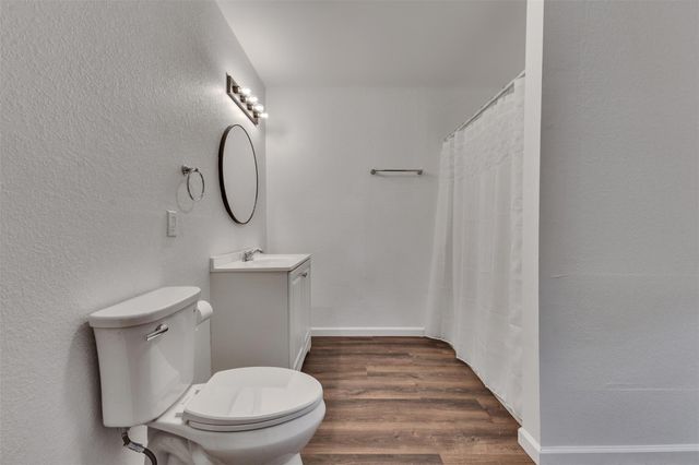 4926 Dollar Reef Drive, Bacliff, TX 77518