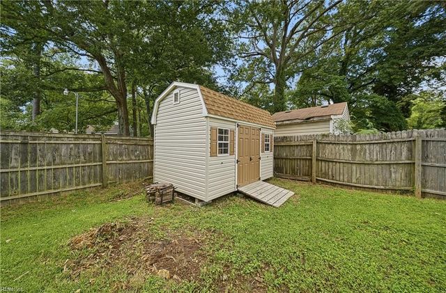 7611 Macdonald RD, Norfolk, VA 23505