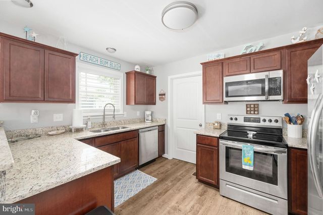 127 3RD ST, Colonial Beach, VA 22443