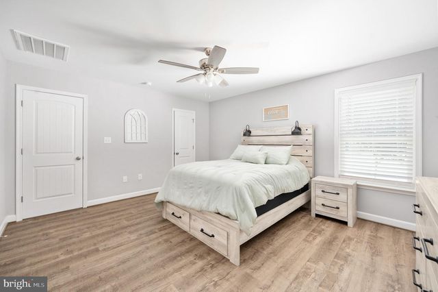 127 3RD ST, Colonial Beach, VA 22443